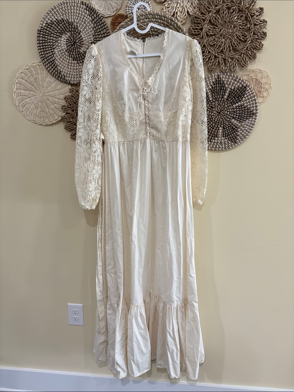 Vintage Cottage Core Prairie Dress. Size 13. See measurements. Cream color.